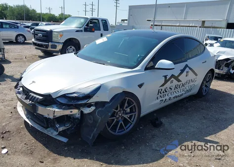 2021 Tesla Model 3 Long Range Dual Motor All-Wheel Drive z USA, uszkodzony, nr VIN 5YJ3E1EB5MF091434